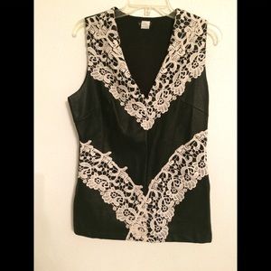 VENO Mock Leather top embroidered with lace SZ 12